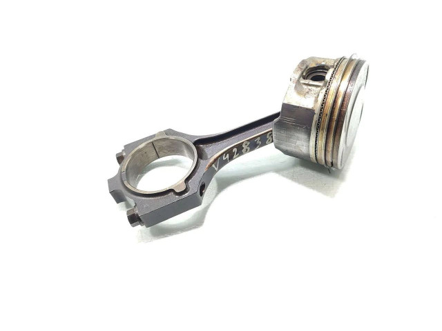 Píst    Jaguar S-Type     