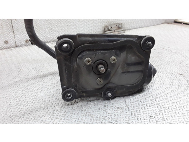 Двигатель стеклоочистителей