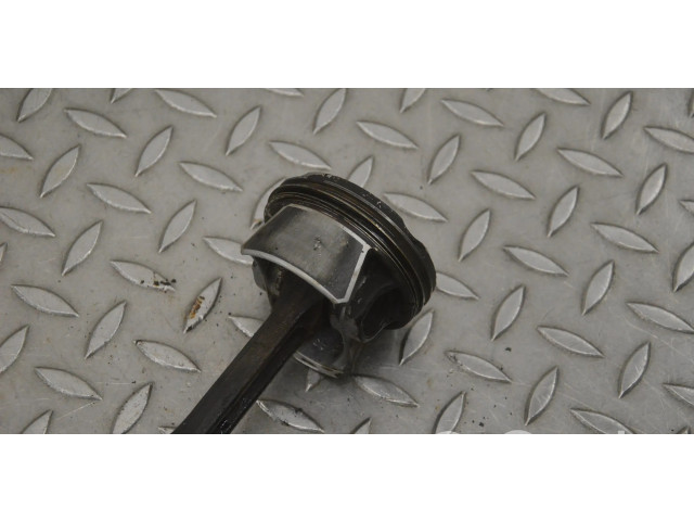 Píst 77165 Mini One - Cooper Coupe R56 pro benzínový motor 1.6 N18 B16 A