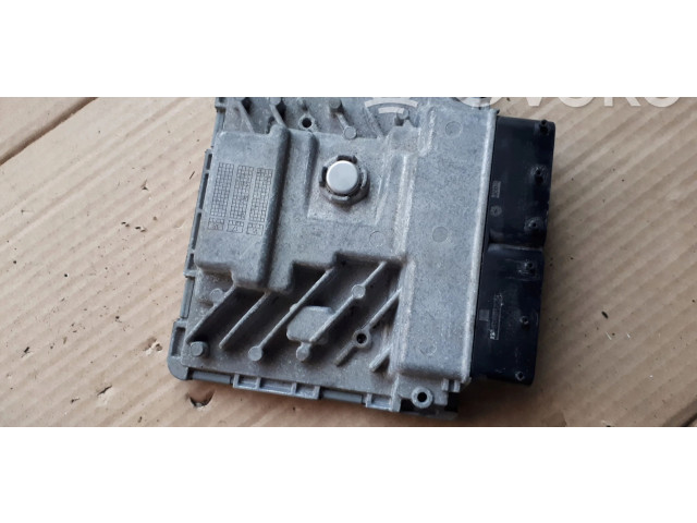 Блок управления двигателя 8w0906259J Audi A5