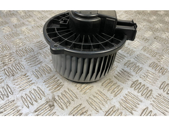 Вентилятор печки Subaru Outback