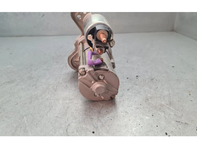 Стартер 233008820R Dacia Sandero