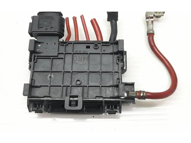 Блок предохранителей 1J0937550AB   Audi A3 S3 8L    