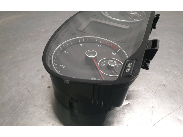 Přístrojová deska  Volkswagen Caddy 2015 2K5920876F  