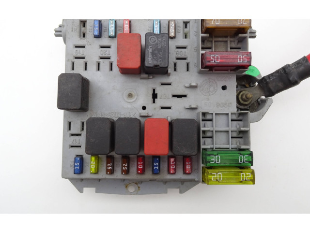   Pojistková skříňka 51732867   Fiat Stilo 2005