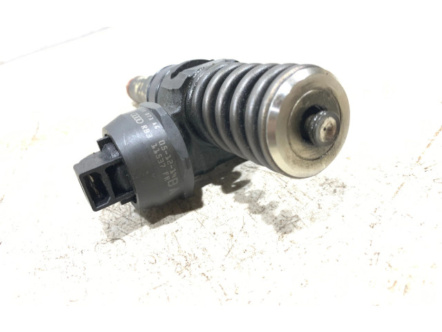 Форсунка 038130073AG    Volkswagen Jetta V   