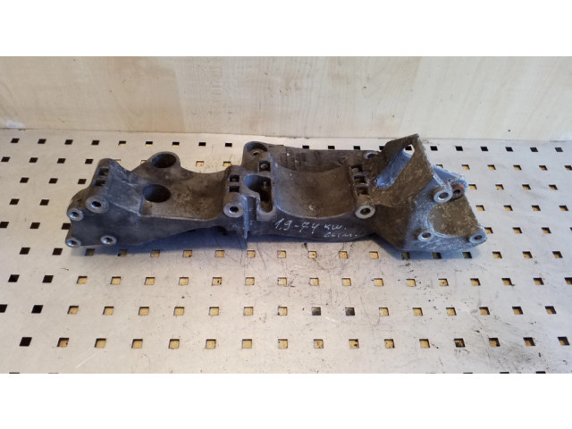 Кронштейн крепления двигателя