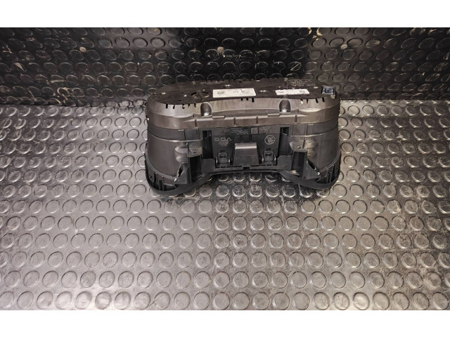 Панель приборов 5E0920951B   Skoda Octavia Mk3 (5E)       