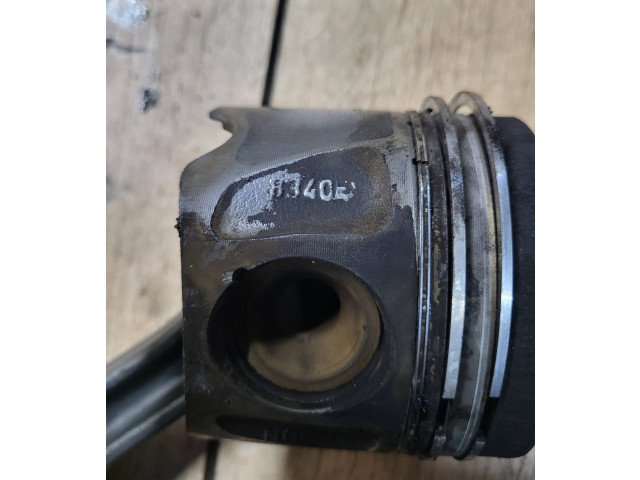 Píst 8340E Mercedes-Benz E W211 OM 642.920