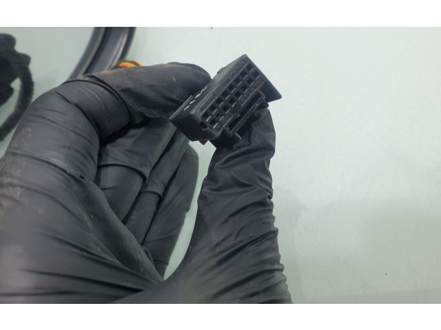 Зеркало электрическое Skoda Yeti (5L) 2009 - 2017 года