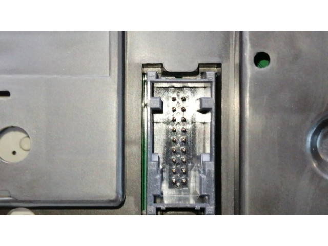 Přístrojová deska BMW 1 E82 E88 2007 696450301, 102495230