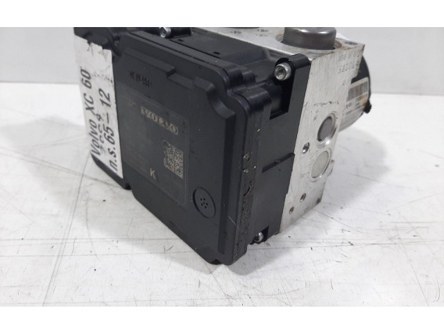 Блок АБС 30681619, P30681619   Volvo  XC60  2009 - 2013 года