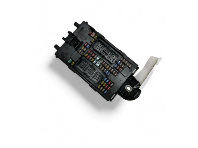 Блок предохранителей 32209198 Volvo XC90