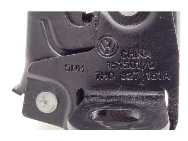 Замок багажника 7H0827161A    Volkswagen Transporter - Caravelle T5 2003 - 2015 года