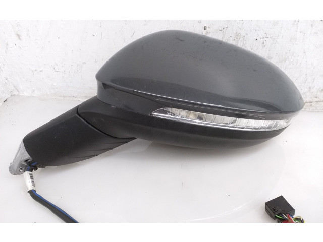 Зеркало электрическое Volkswagen Golf VIII 2019 - года