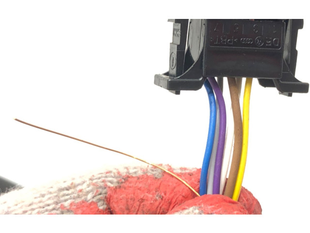 Зеркало электрическое        Skoda Fabia Mk3 (NJ)  2015 - 2021 года   