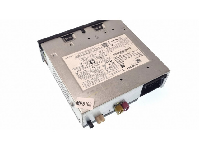 Радио/ проигрыватель CD/DVD / навигация