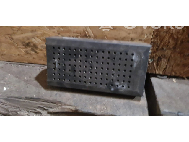 Pojistková skříňka 8645411 Volvo S80 2001