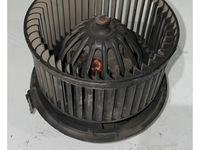 Вентилятор печки Dacia Duster