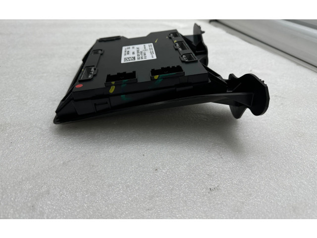 Блок комфорта 101090700G, 70054121 Tesla Model S