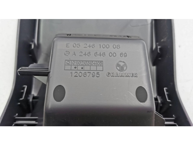 12 V гнездо (сзади)