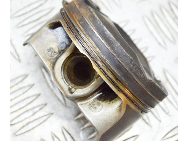 Поршень (поршни)    318342   Maserati Ghibli