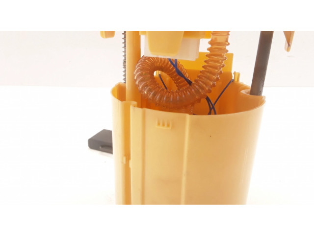 Насос топлива (в топливном баке)