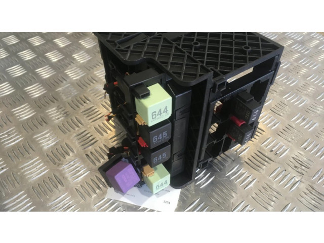 Блок комфорта 1K0937086N Skoda Yeti (5L)