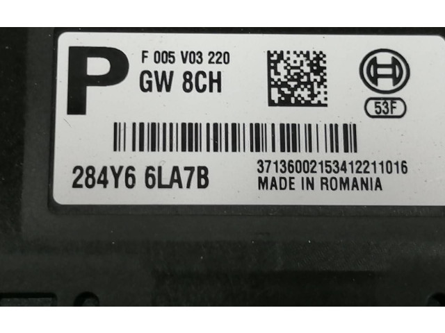 Блок управления двигателем Блок управления 284Y66LA7B, F005V03220 Dacia Sandero III