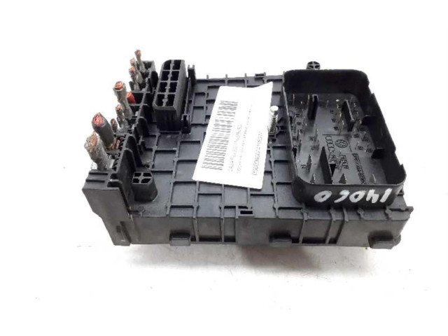 Pojistková skříňka 3C0937125 Volkswagen PASSAT 2008