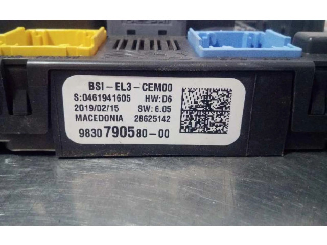 Блок предохранителей 983079058000, 983079058000   Peugeot Expert    