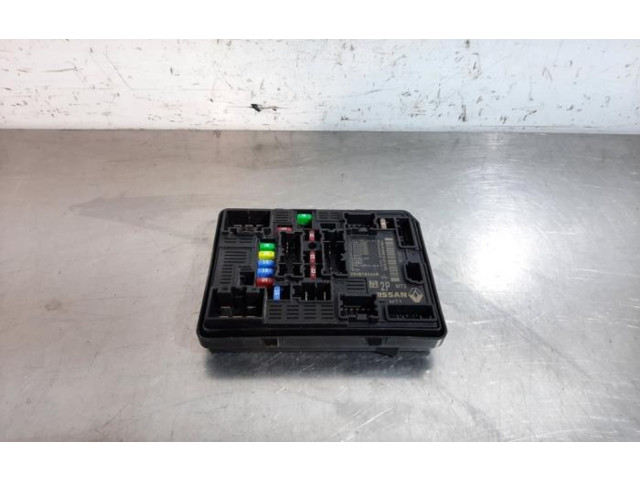 Блок предохранителей 284B76520R Dacia Jogger