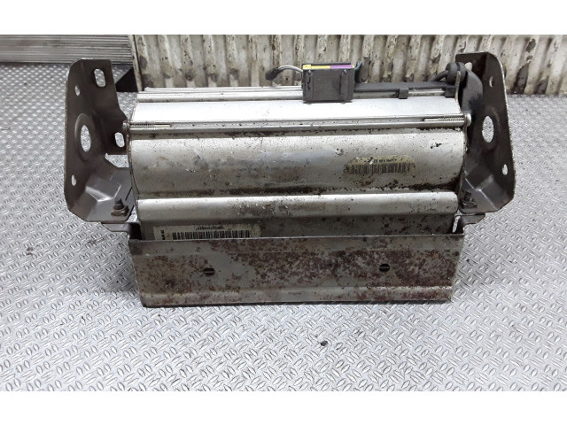 Подушка безопасности пассажира    Skoda Octavia Mk1 (1U)