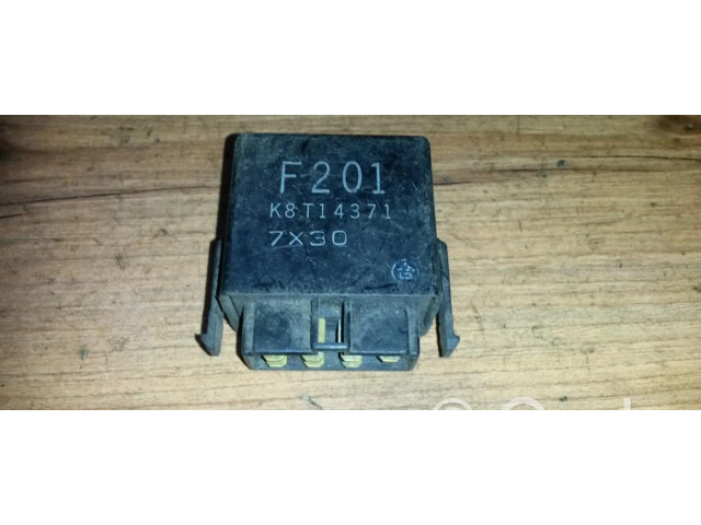 Блок управления k8t14371 Mazda 626