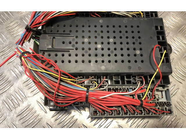 Блок предохранителей 9401802, 183653195 Volvo S80