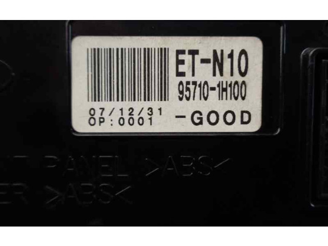 Дисплей    957101H100   KIA Ceed