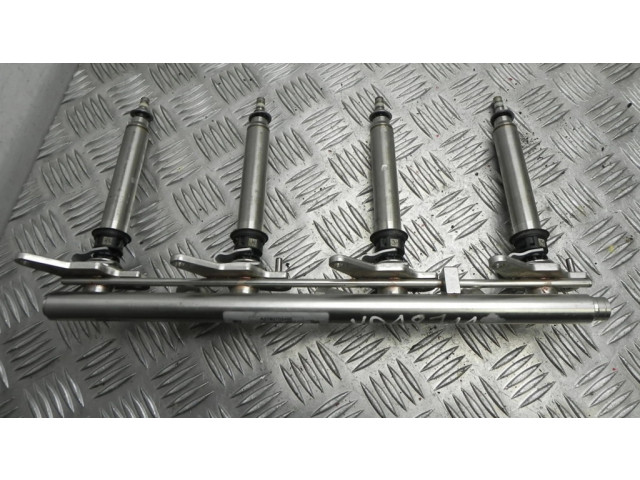 Топливная рампа A2780703495, VD18711   Mercedes-Benz SL R231 4.7 