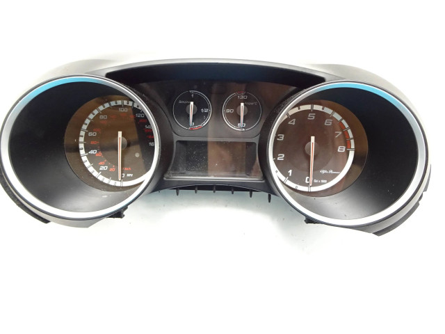 Панель приборов 50516477, 001154 Alfa Romeo Giulietta
