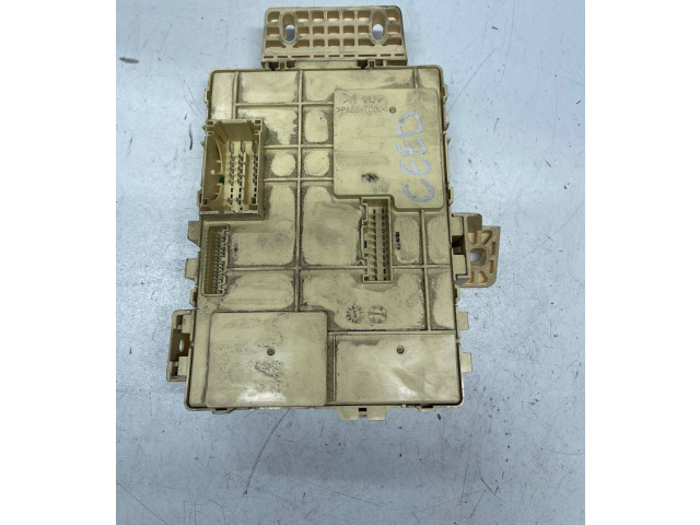 Блок предохранителей 91950A2011 KIA Ceed