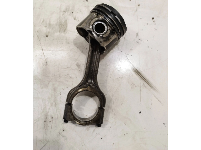 Поршень с шатуном Citroen Berlingo для дизельного двигателя 1.6