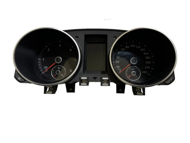 Панель приборов 5K0920870G Volkswagen Golf VI