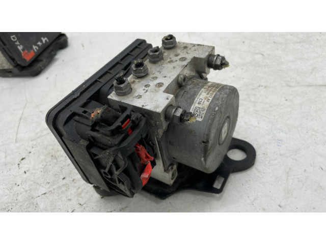 Блок АБС 5Q0614517AF Skoda Octavia Mk3 (5E) 2013-2019 года