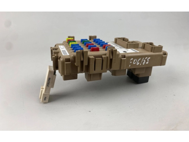 Блок предохранителей 701149 Subaru Forester SG