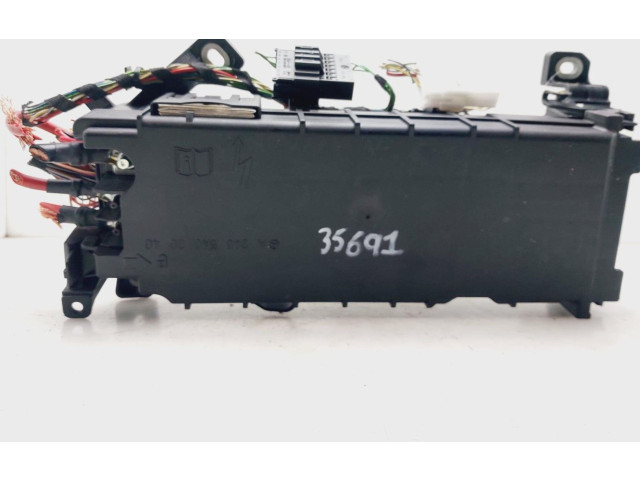 Pojistková skříňka A2465400040 Mercedes-Benz GLA W156 2014