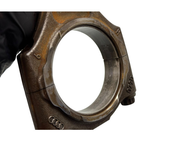 Píst 079B   Audi A8 S8 D4 4H     