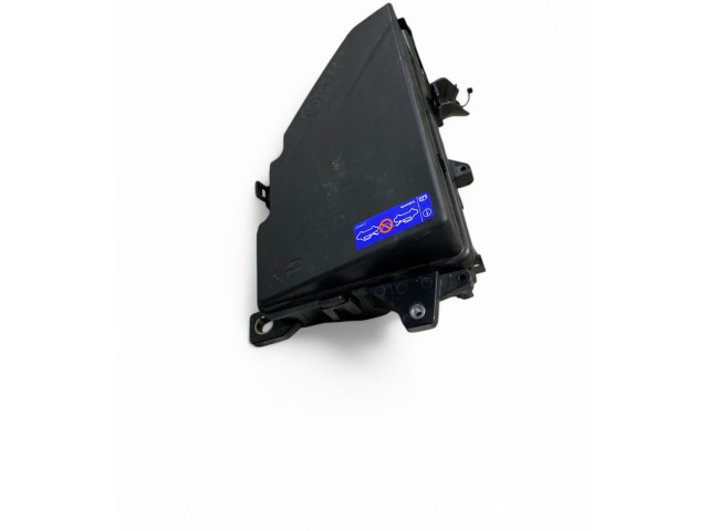 Блок предохранителей 31398000, 31398001 Volvo XC90