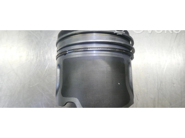 Píst D4CB KIA Sorento 2.5