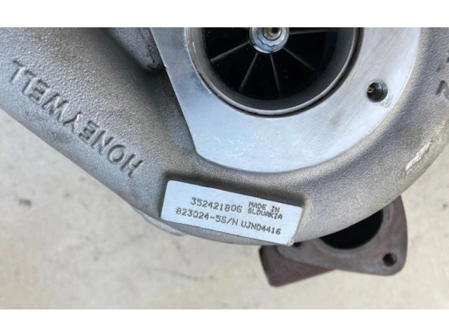 Турбина Нагнетатель Jeep Grand Cherokee  35242180F, 823024         