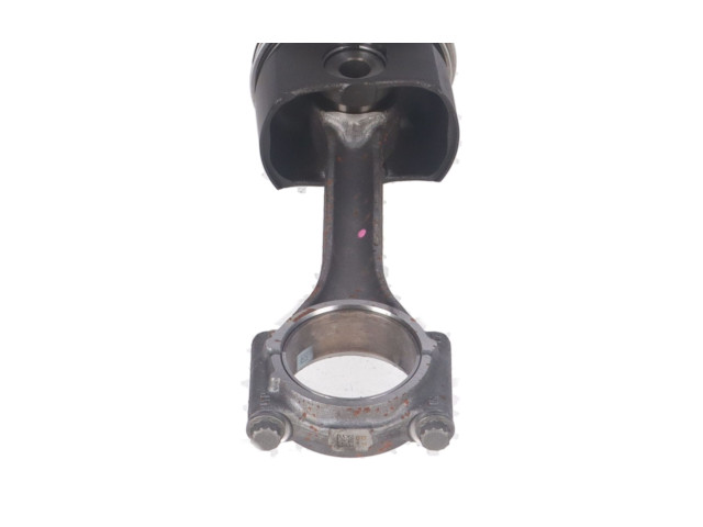 Поршень Шатун  05L105401K  Volkswagen PASSAT B8  