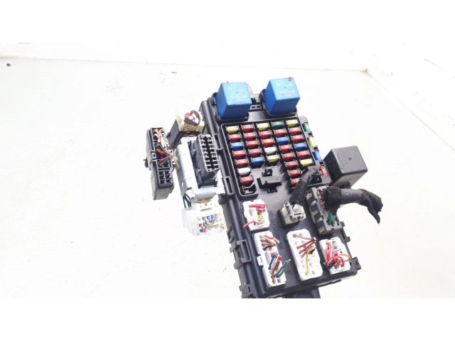 Pojistková skříňka 9540026500, 952242D000 Hyundai Santa Fe 2005